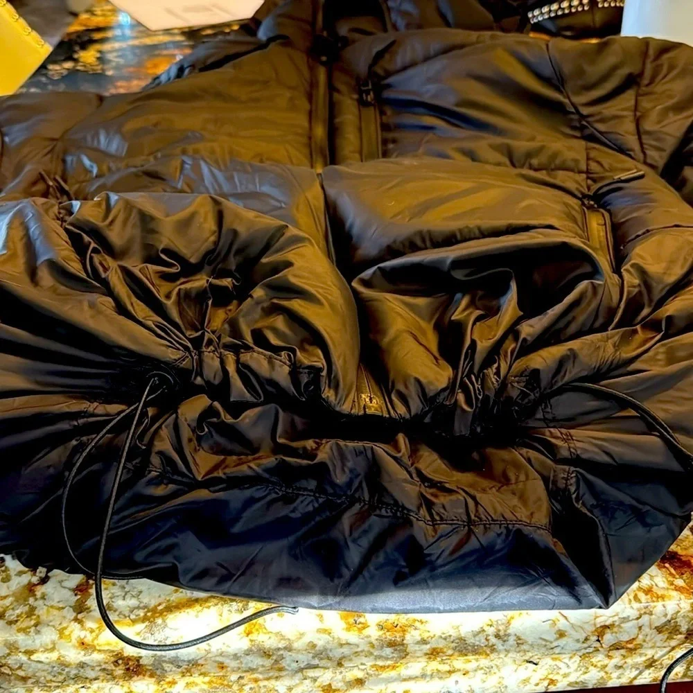 NEW With Tag Black Warm Puffer Jacket with Hood - Picture 16 of 17